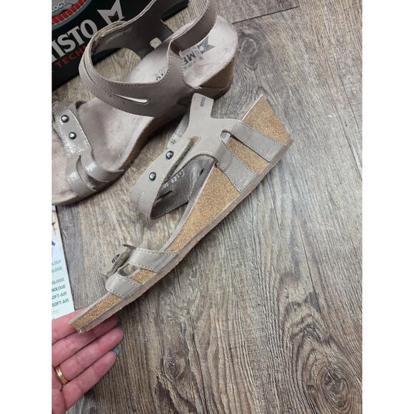 Mephisto Minoa Liz Camel Beige Shimmer Wedge Sandals US Size 12 - Picture 5 of 10